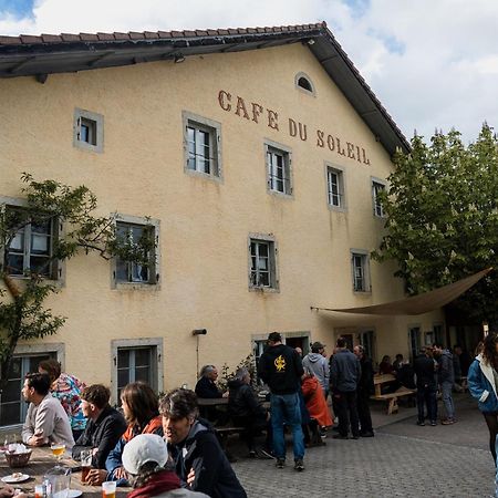 Cafe Du Soleil Otel Saignelégier Dış mekan fotoğraf